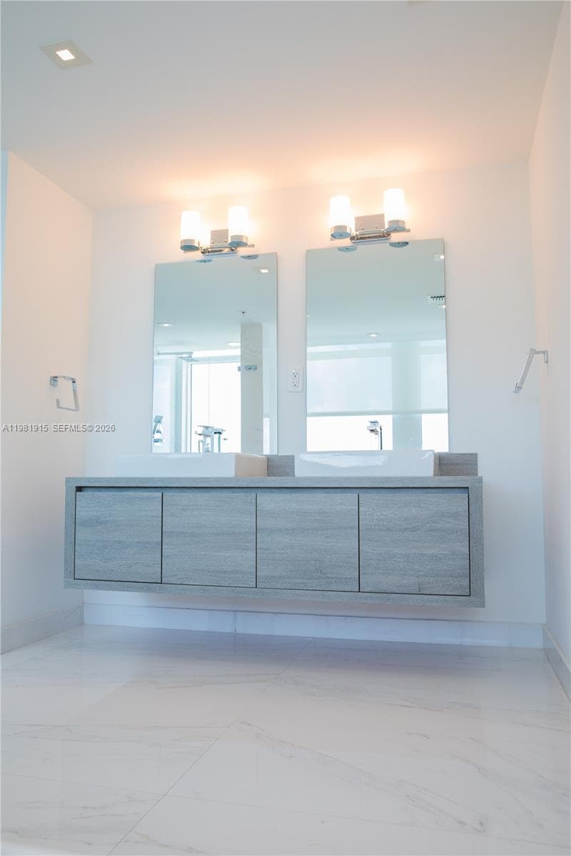 400 Sunny Isles Blvd # 1701, Sunny Isles Beach FL 33160 — 19