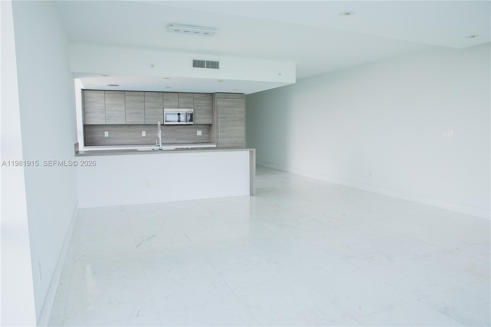 400 Sunny Isles Blvd # 1701, Sunny Isles Beach FL 33160 — 25