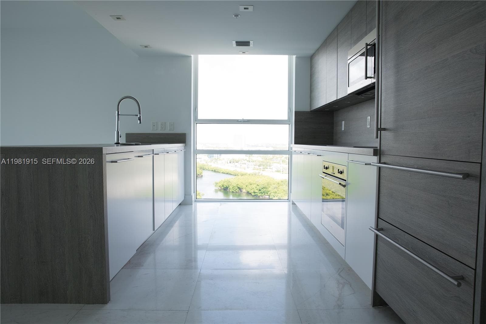 400 Sunny Isles Blvd # 1701, Sunny Isles Beach FL 33160 — 21