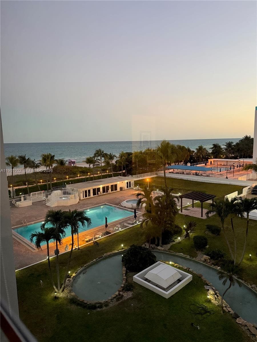 5005 Collins Ave # 518, Miami Beach FL 33140 — 10