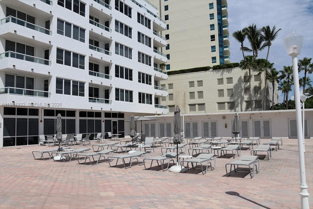 5005 Collins Ave # 518, Miami Beach FL 33140 — 14