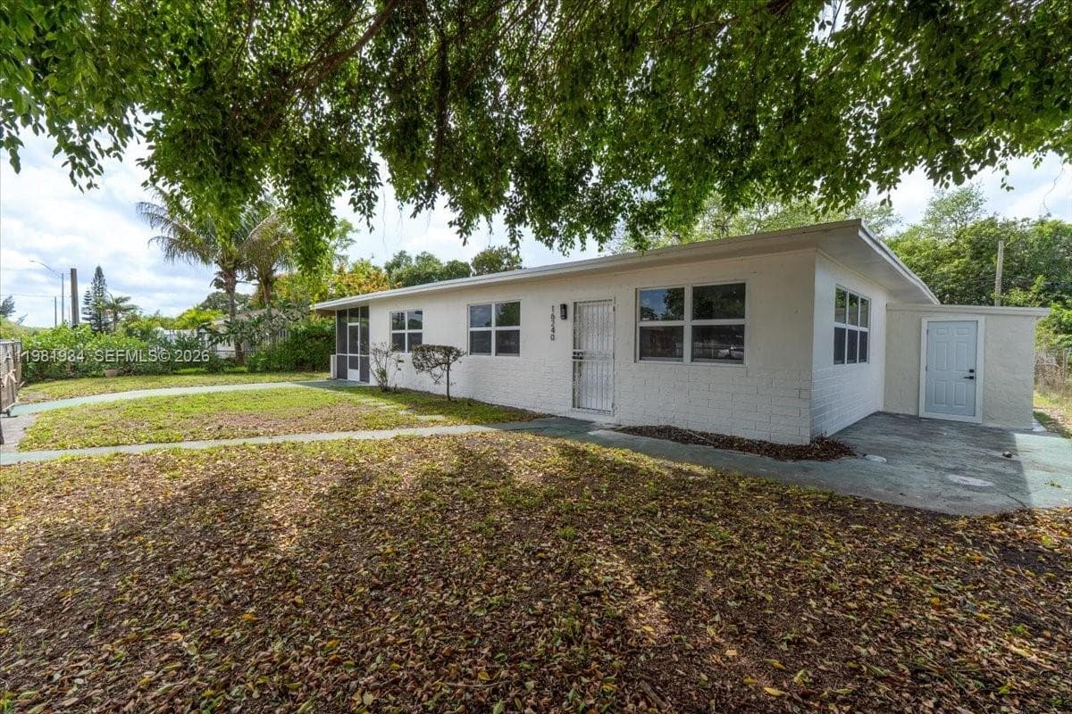 16240 NW 22nd Ave, Miami Gardens FL 33054 — 26