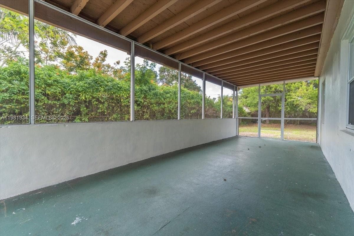 16240 NW 22nd Ave, Miami Gardens FL 33054 — 25