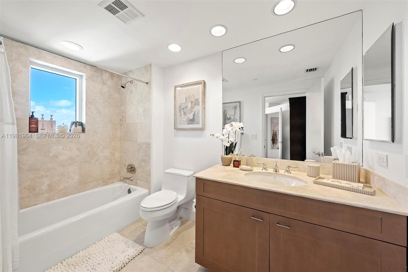 6000 Island Blvd # 1208, Aventura FL 33160 — 36
