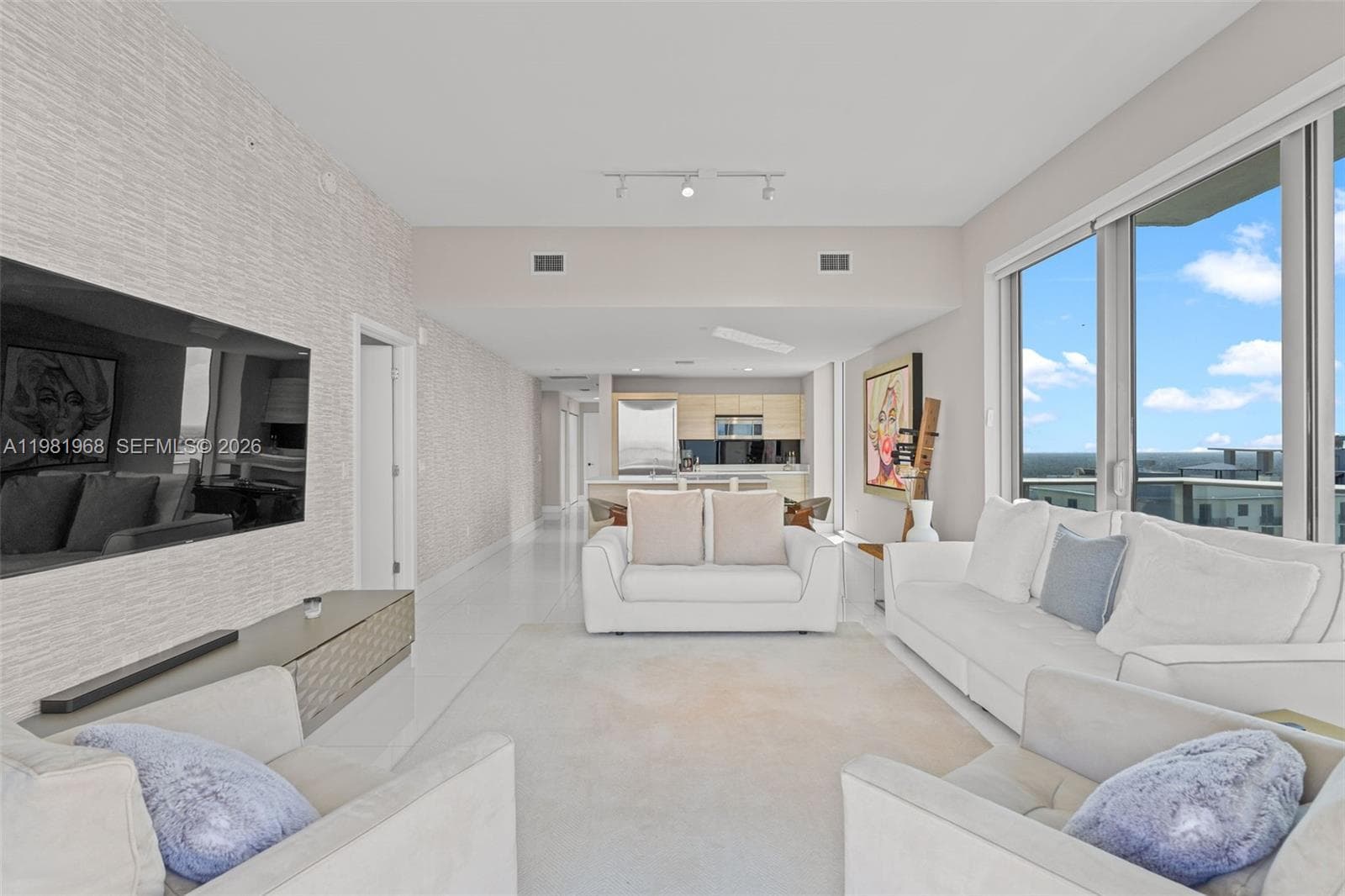 16385 Biscayne Blvd # 3201, North Miami Beach FL 33160 — 16