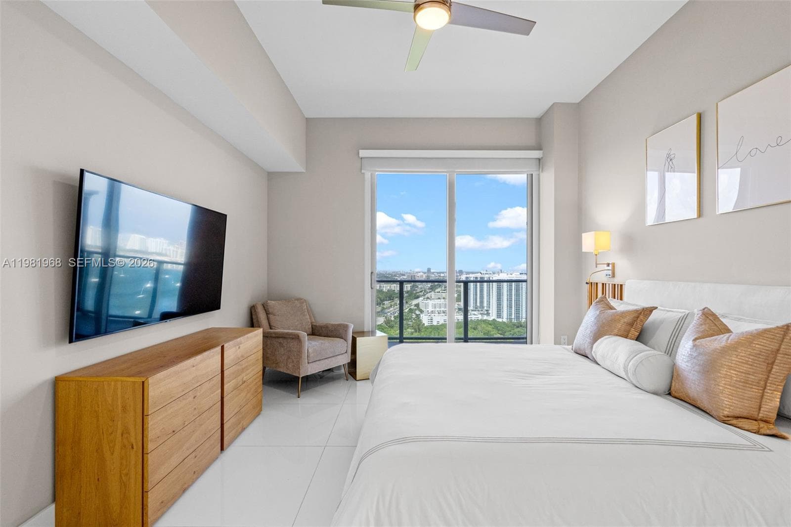 16385 Biscayne Blvd # 3201, North Miami Beach FL 33160 — 19