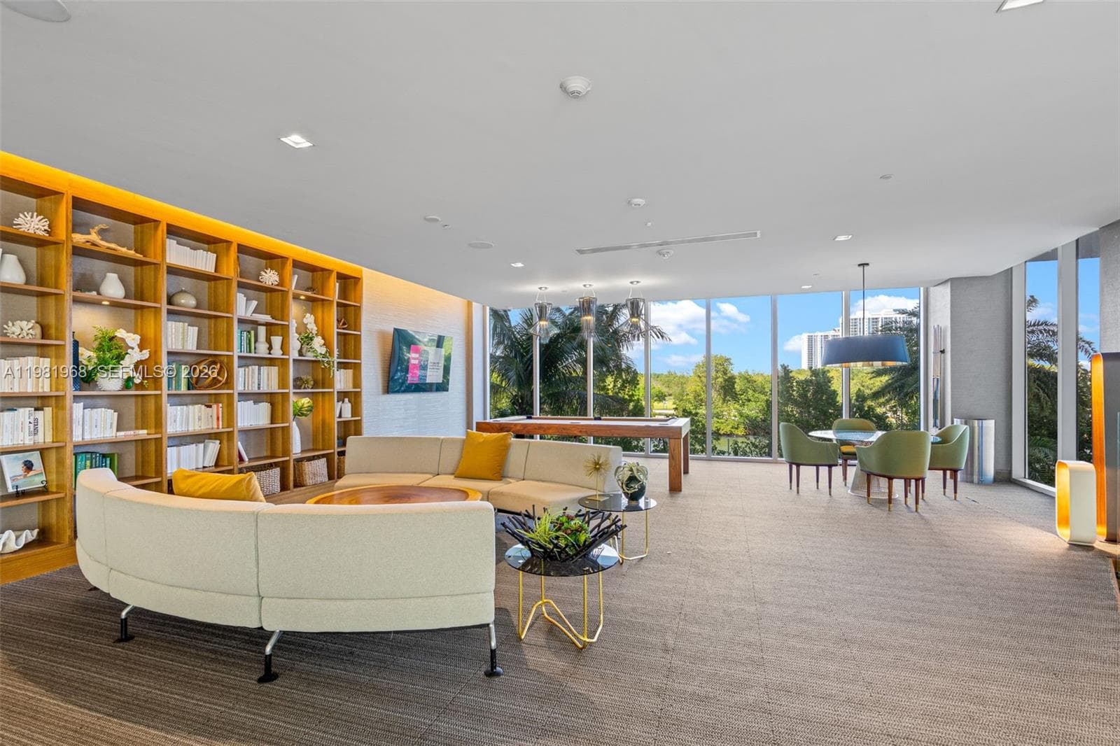 16385 Biscayne Blvd # 3201, North Miami Beach FL 33160 — 35