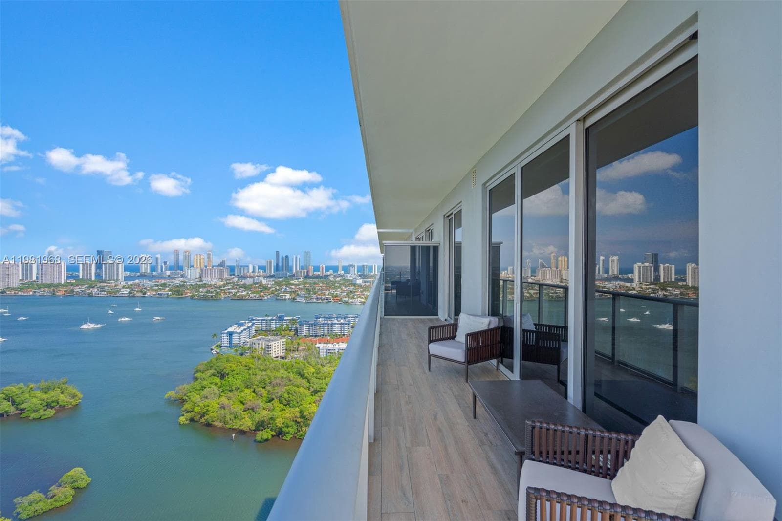 16385 Biscayne Blvd # 3201, North Miami Beach FL 33160 — 31