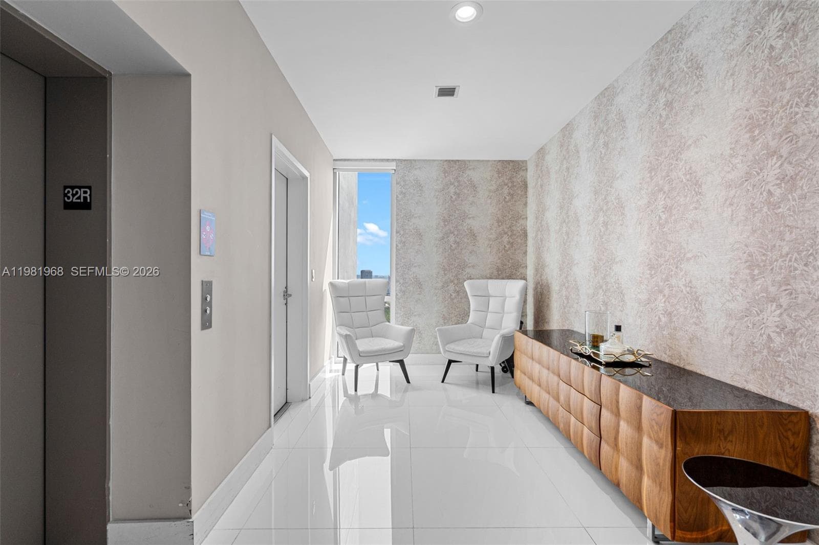 16385 Biscayne Blvd # 3201, North Miami Beach FL 33160 — 4