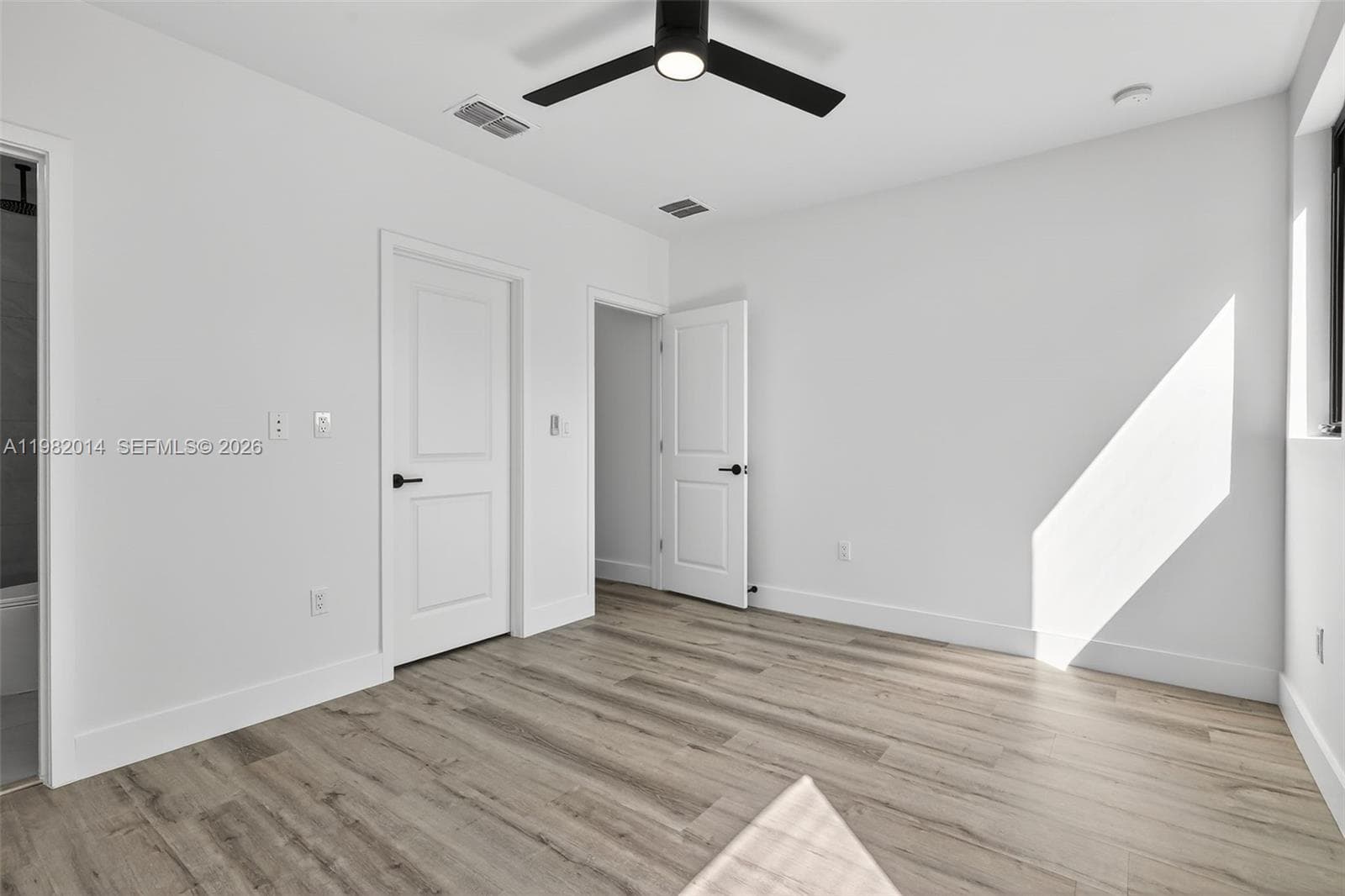 4311 NW 32nd Ave, Miami FL 33142 — 26