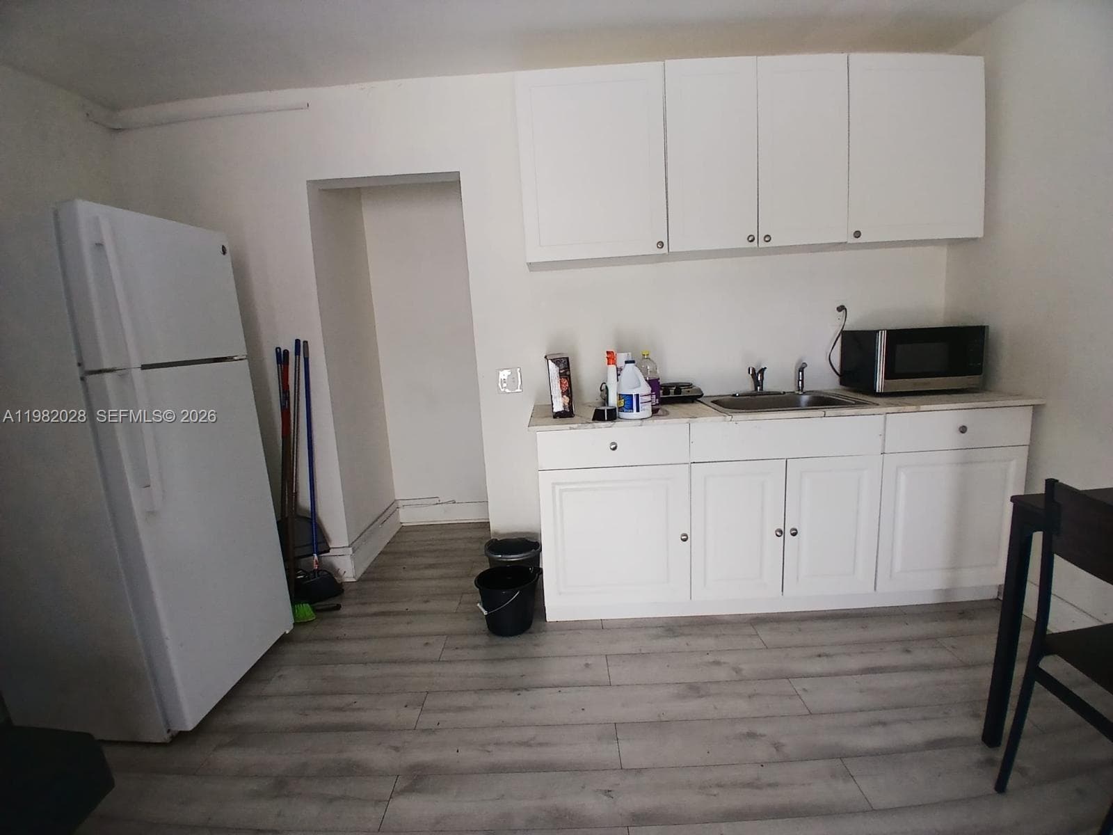1053 NE 149th St, Miami FL 33161 — 5