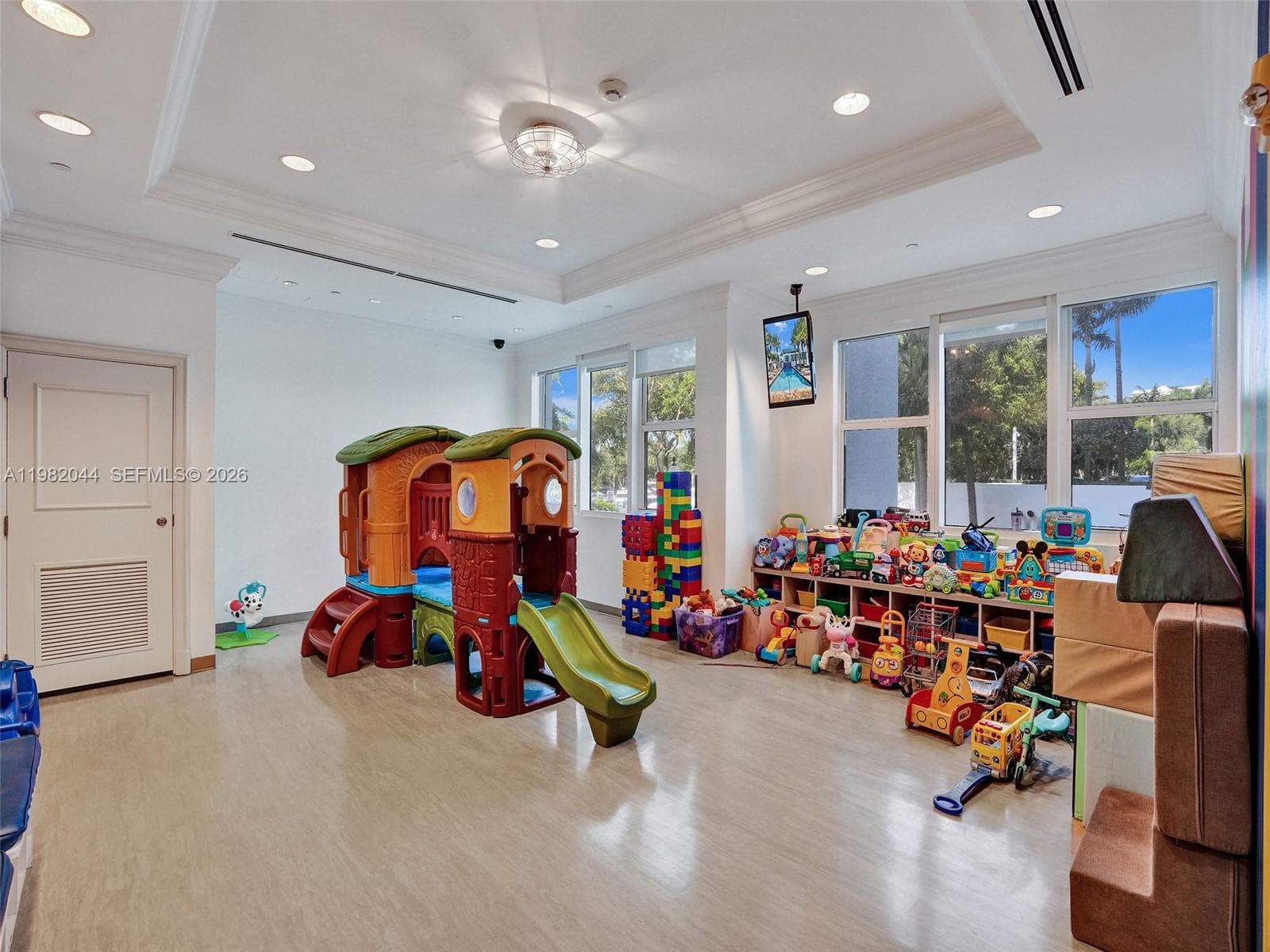 3201 NE 183rd St # 301, Aventura FL 33160 — 39