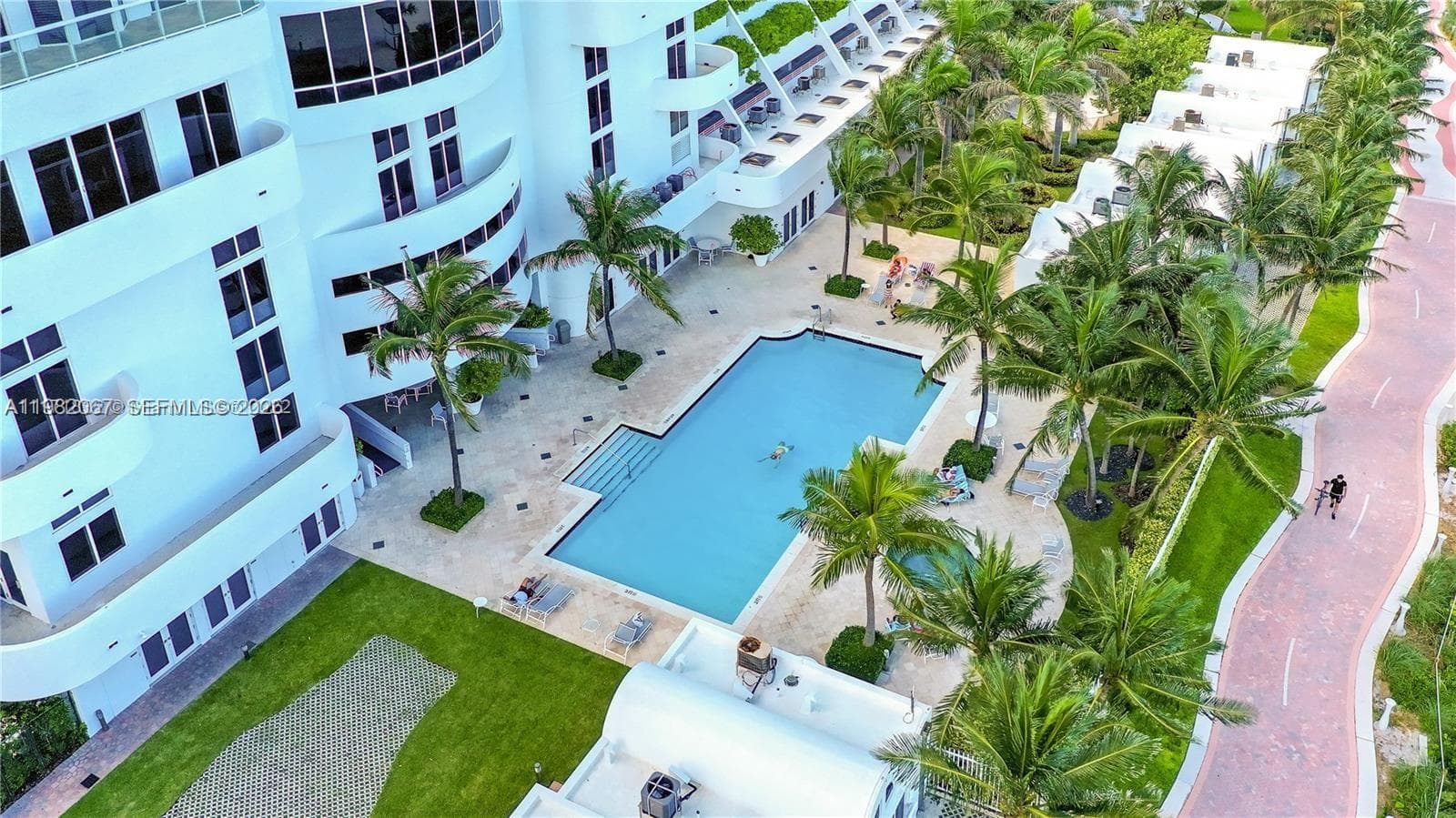 6365 Collins Ave # 3802, Miami Beach FL 33141 — 19