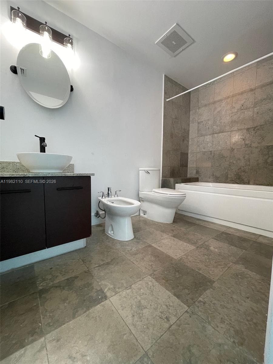 3029 NE 188th St # 907, Aventura FL 33180 — 16