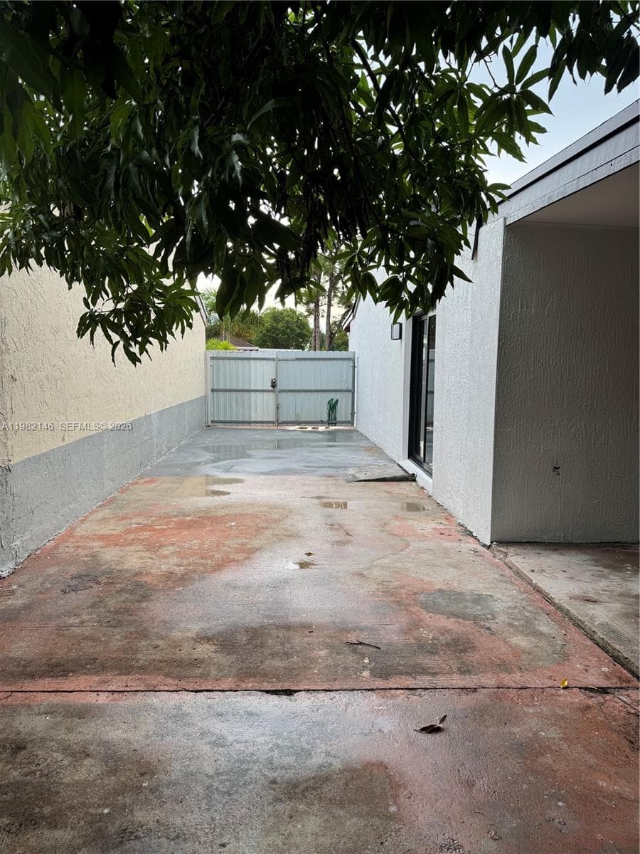 20819 NW 41st Ave Rd, Miami Gardens FL 33055 — 29