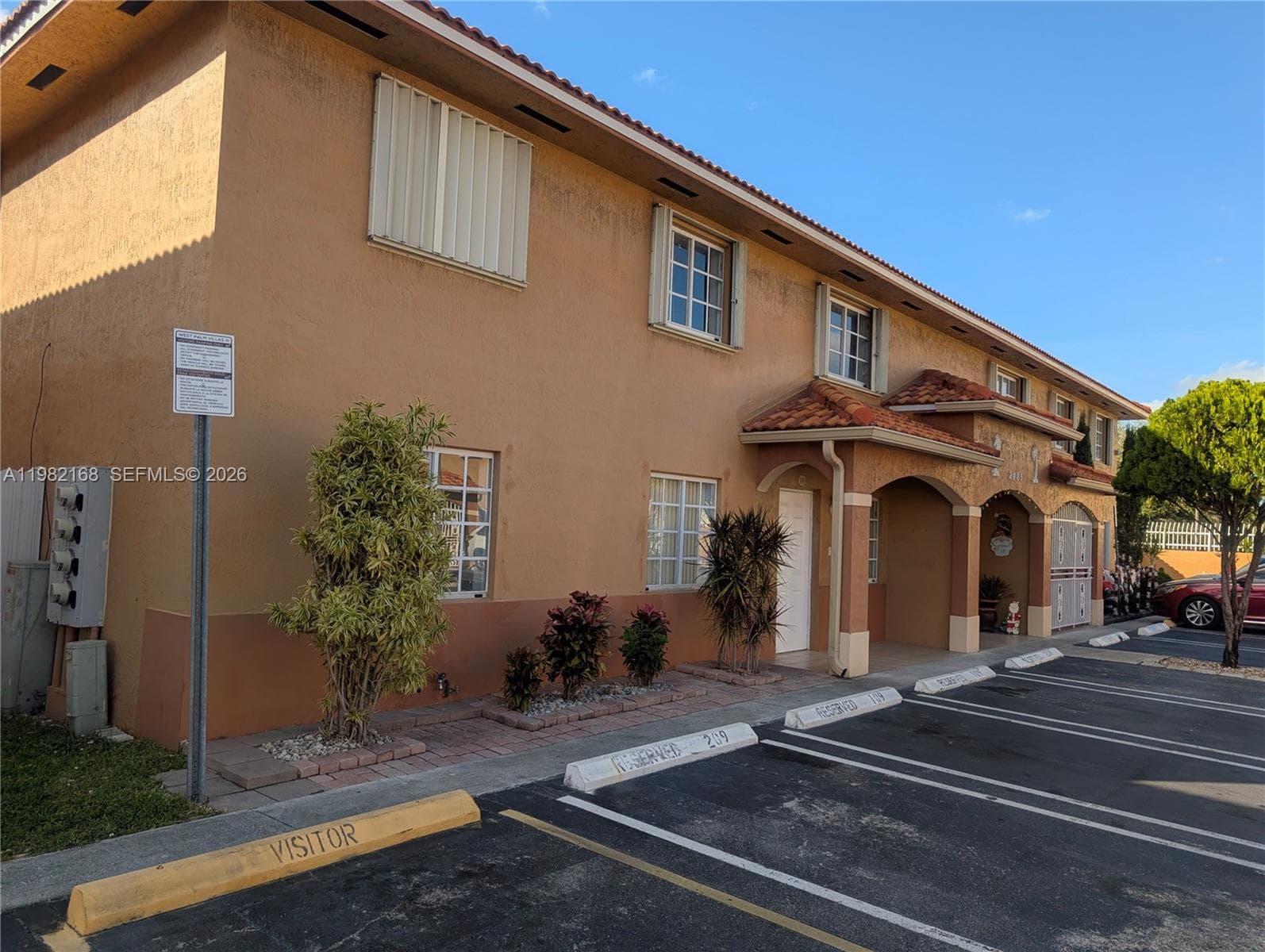 2485 W 76th St # 109, Hialeah FL 33016 — 2
