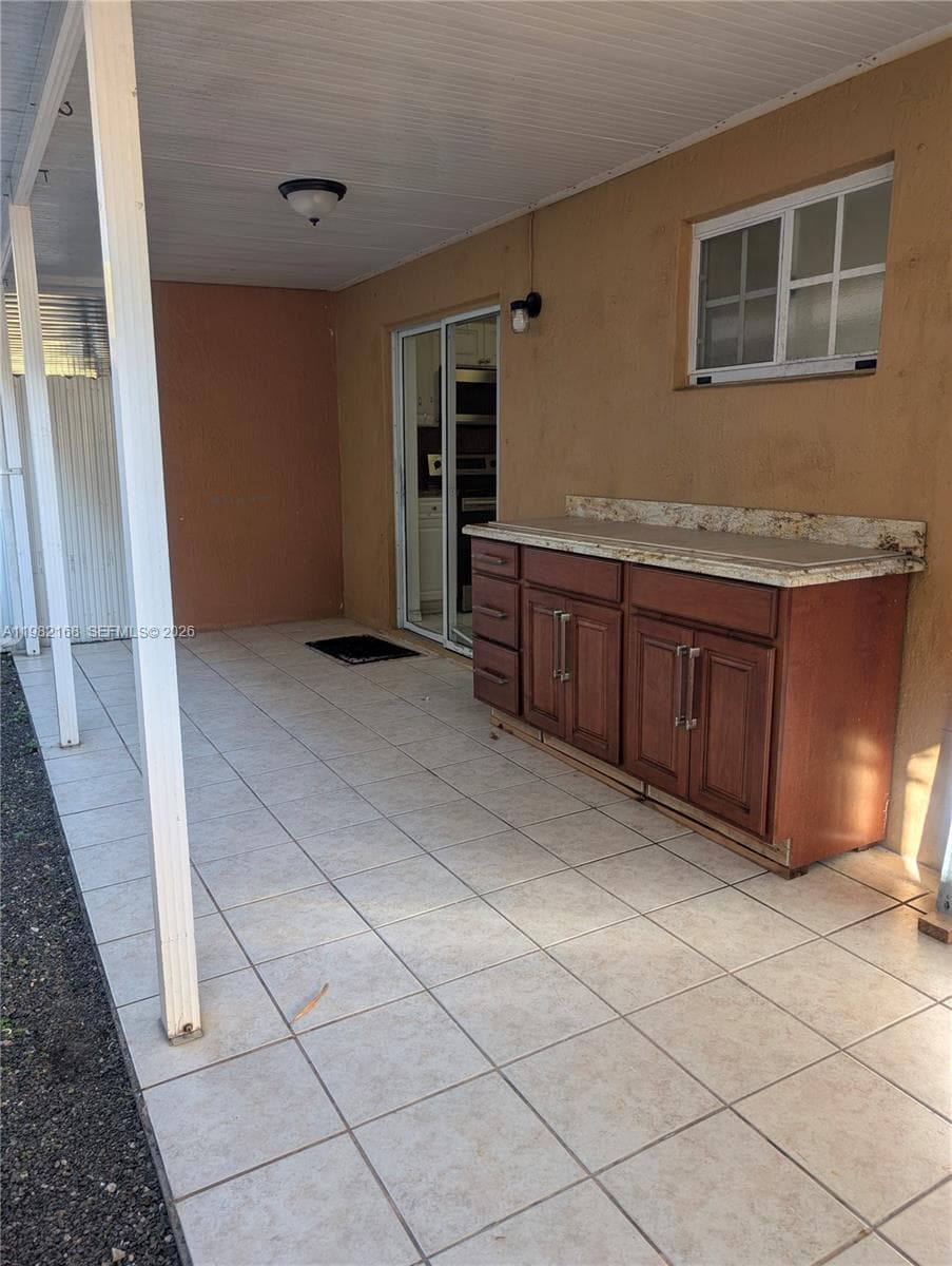 2485 W 76th St # 109, Hialeah FL 33016 — 3