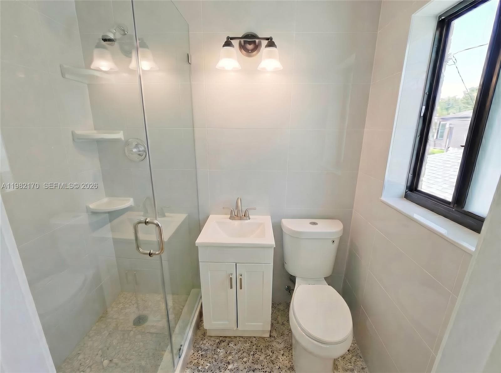 9460 Martinique Dr, Cutler Bay FL 33189 — 24