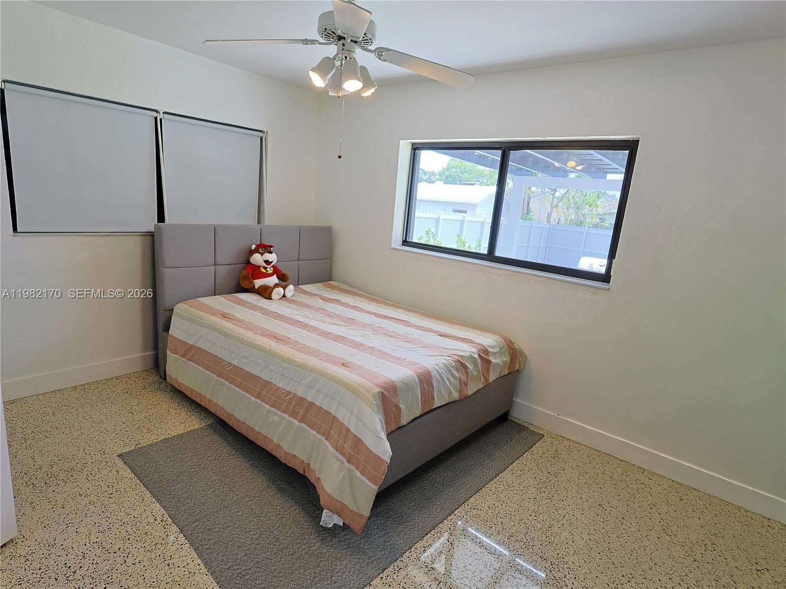 9460 Martinique Dr, Cutler Bay FL 33189 — 18