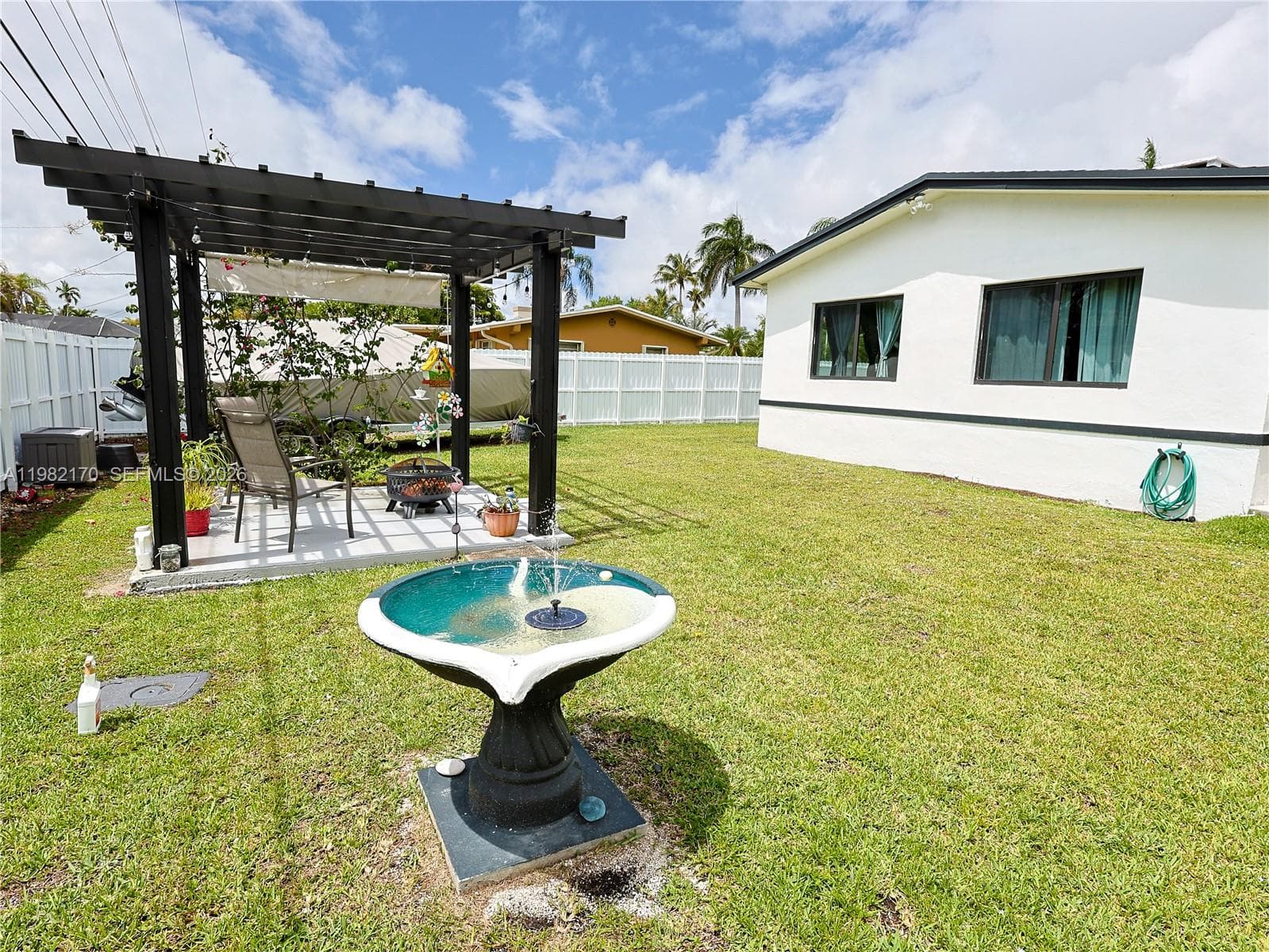 9460 Martinique Dr, Cutler Bay FL 33189 — 37