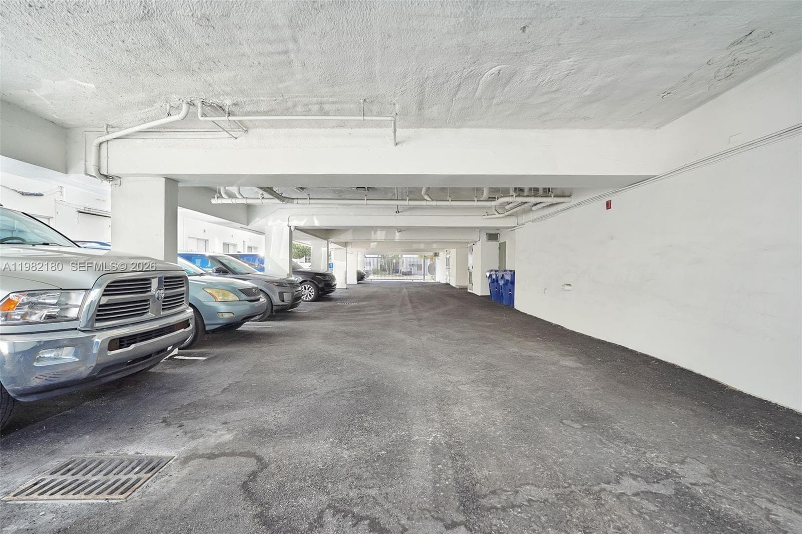 1605 Bay Rd # 201, Miami Beach FL 33139 — 42