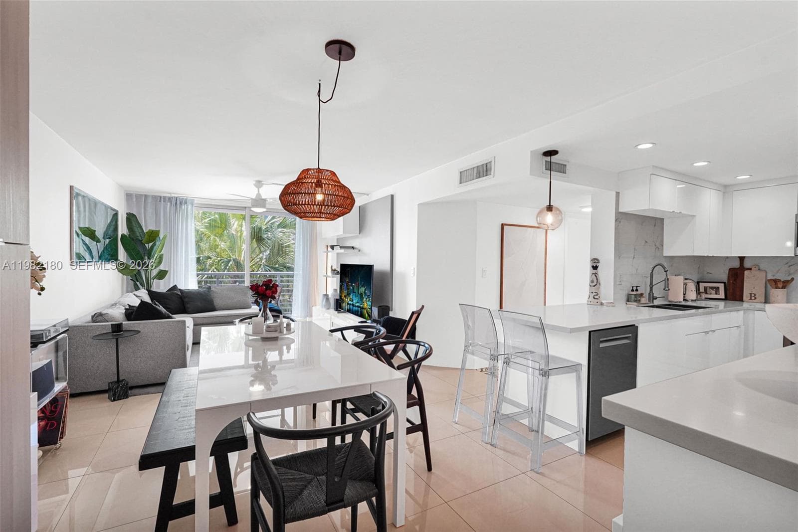 1605 Bay Rd # 201, Miami Beach FL 33139 — 3