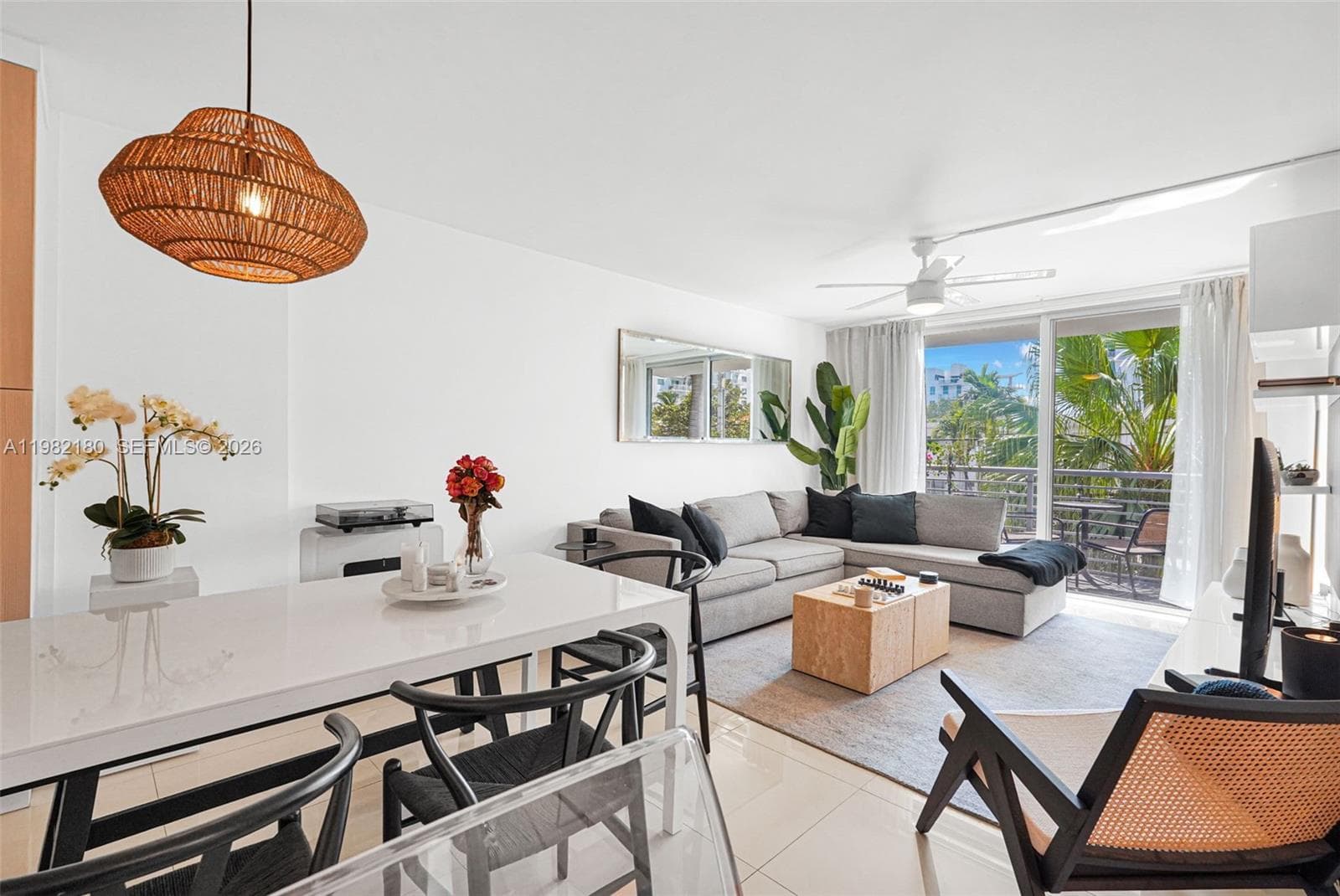 1605 Bay Rd # 201, Miami Beach FL 33139 — 1