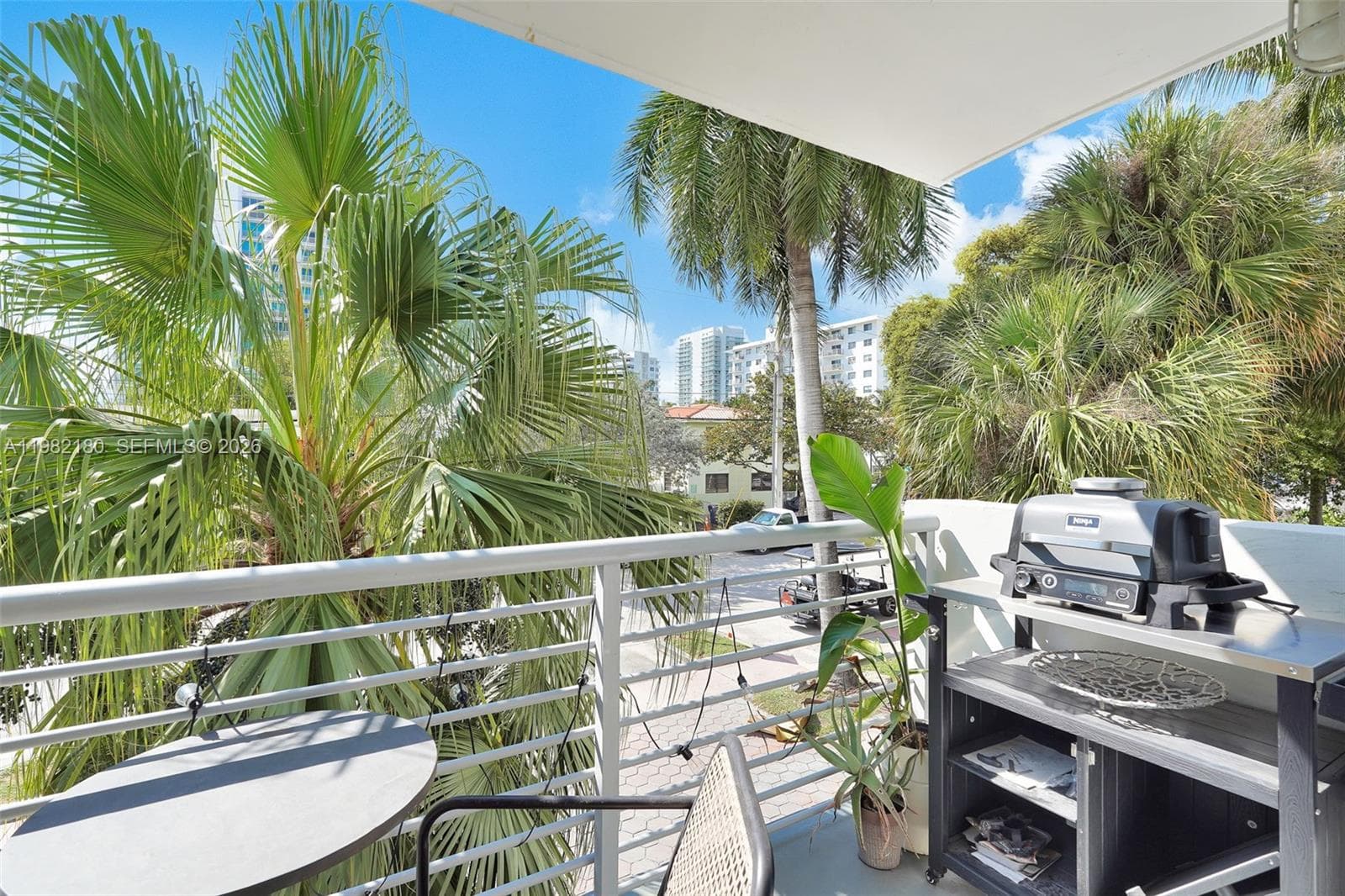 1605 Bay Rd # 201, Miami Beach FL 33139 — 28