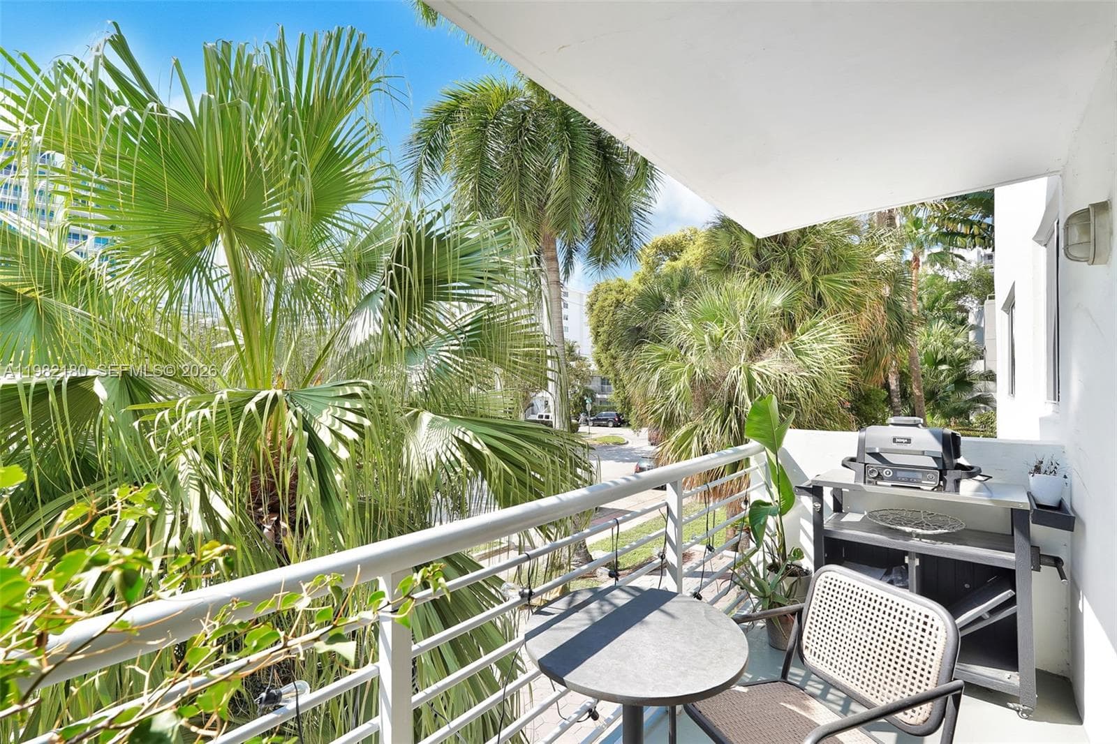 1605 Bay Rd # 201, Miami Beach FL 33139 — 9