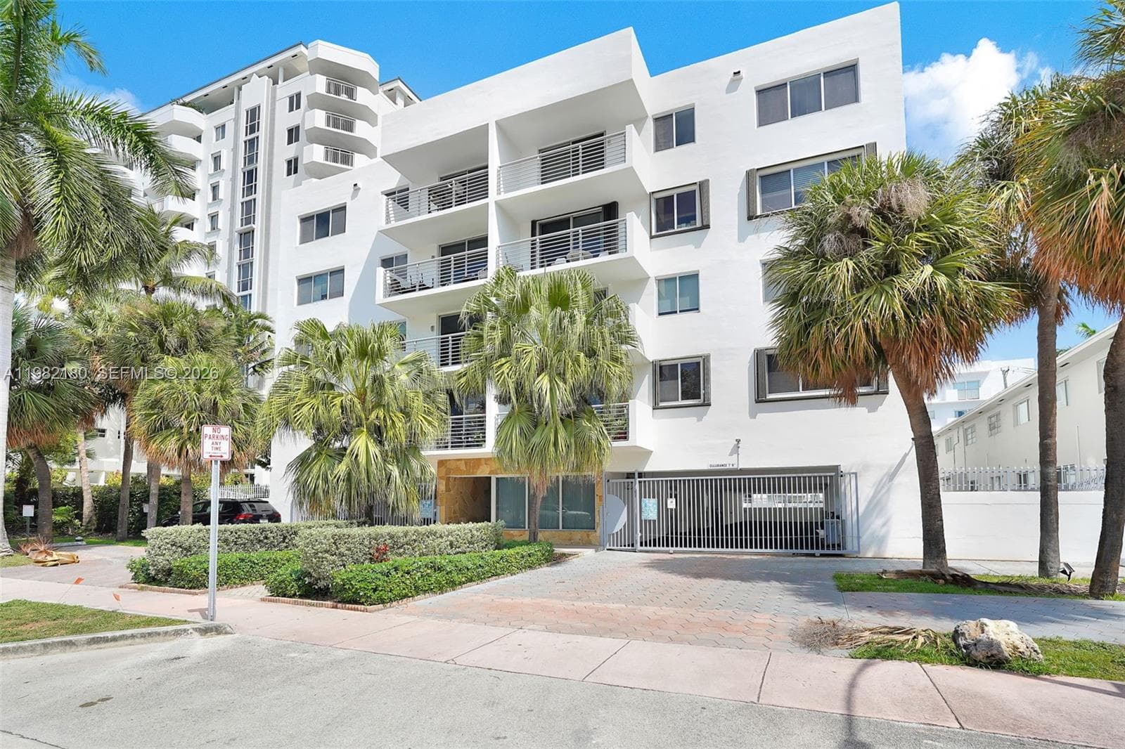 1605 Bay Rd # 201, Miami Beach FL 33139 — 45