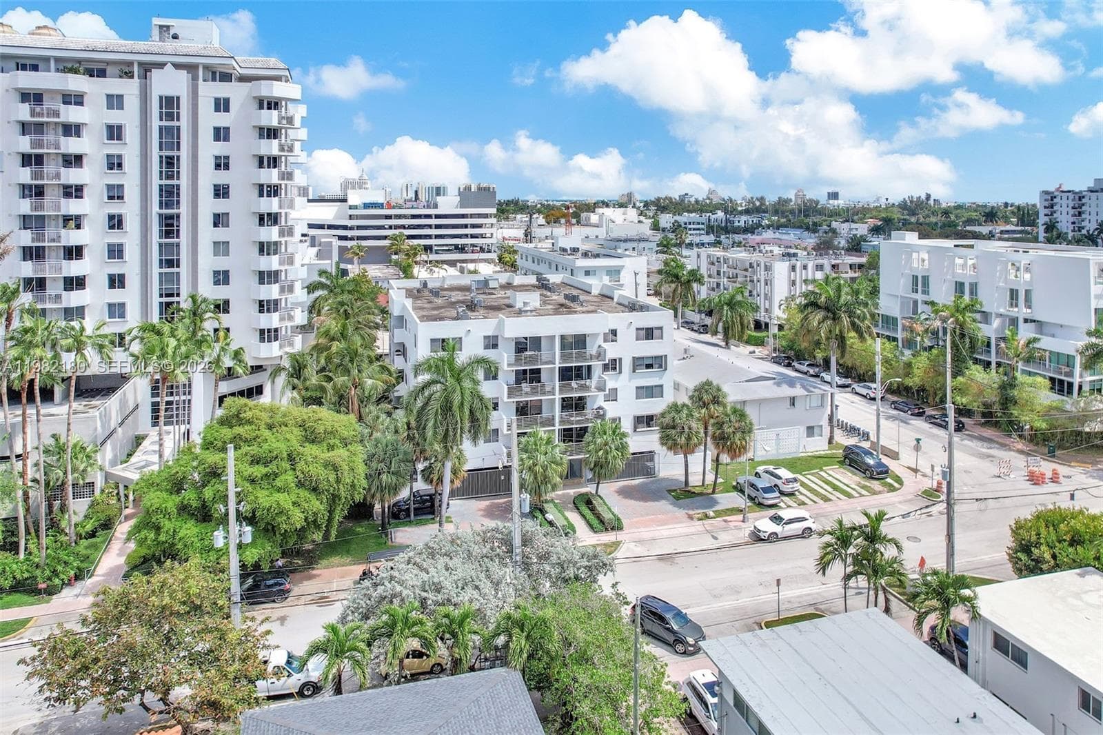 1605 Bay Rd # 201, Miami Beach FL 33139 — 40