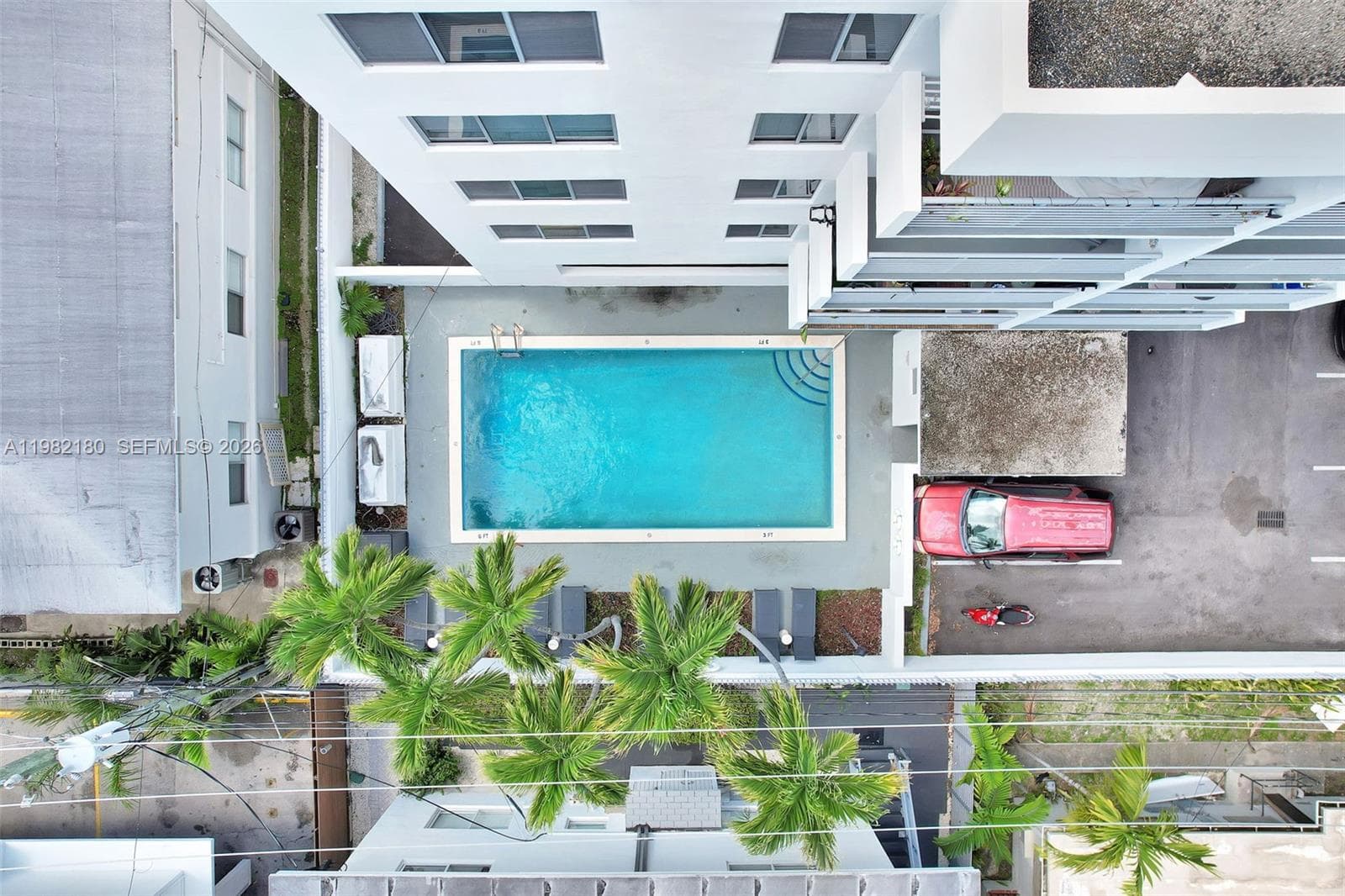 1605 Bay Rd # 201, Miami Beach FL 33139 — 35