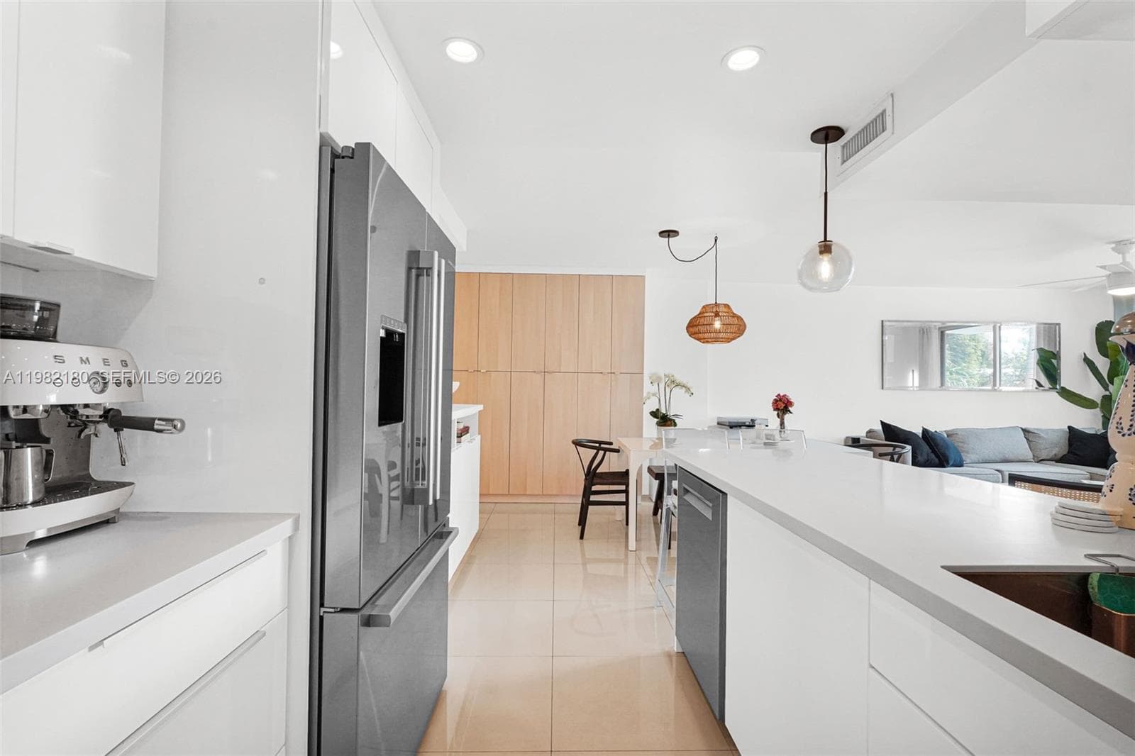 1605 Bay Rd # 201, Miami Beach FL 33139 — 4