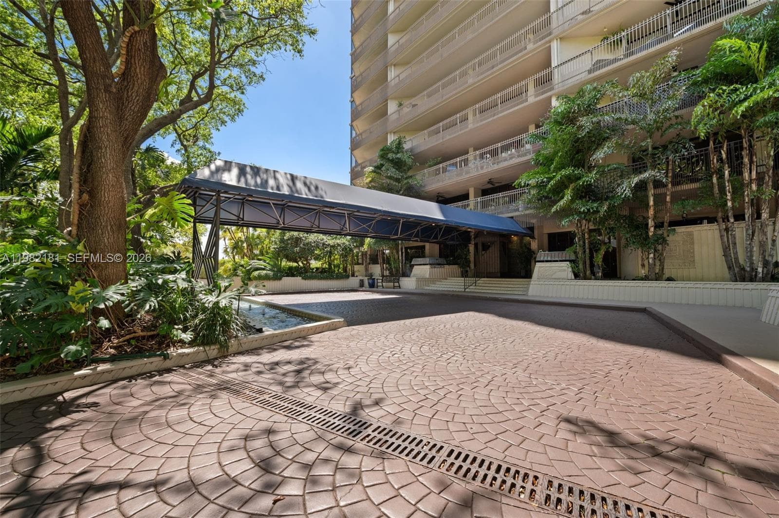 2901 S Bayshore Dr # 8E, Coconut Grove FL 33133 — 21
