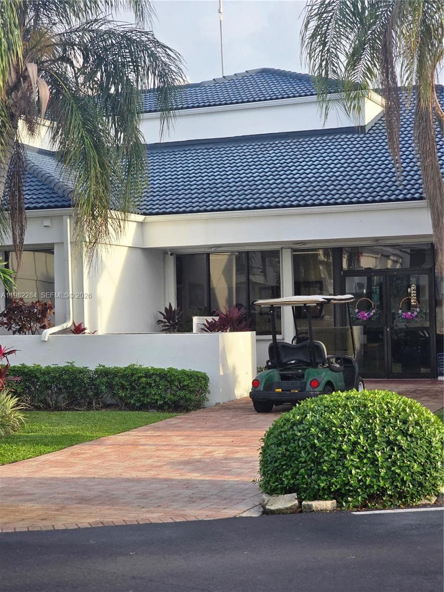 252 NE 212th Ter, Miami FL 33179 — 7
