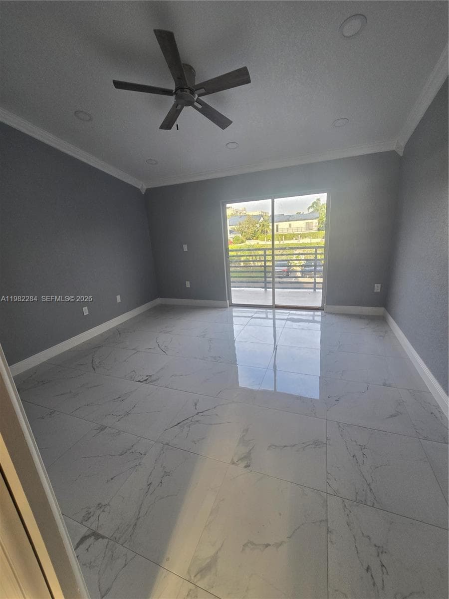 252 NE 212th Ter, Miami FL 33179 — 15