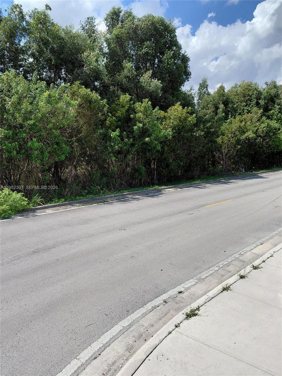 168xx 45th st, Miami FL 33185 — 3