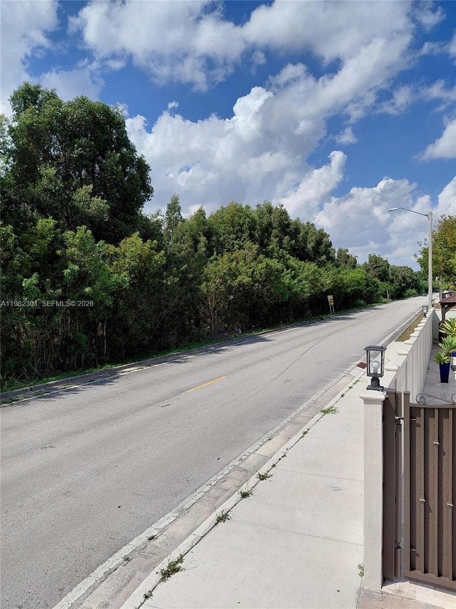 168xx 45th st, Miami FL 33185 — 4