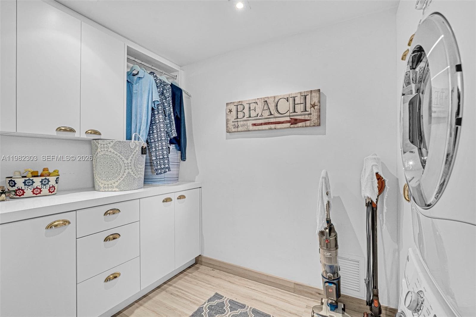 4925 Collins Ave # 4A, Miami Beach FL 33140 — 23