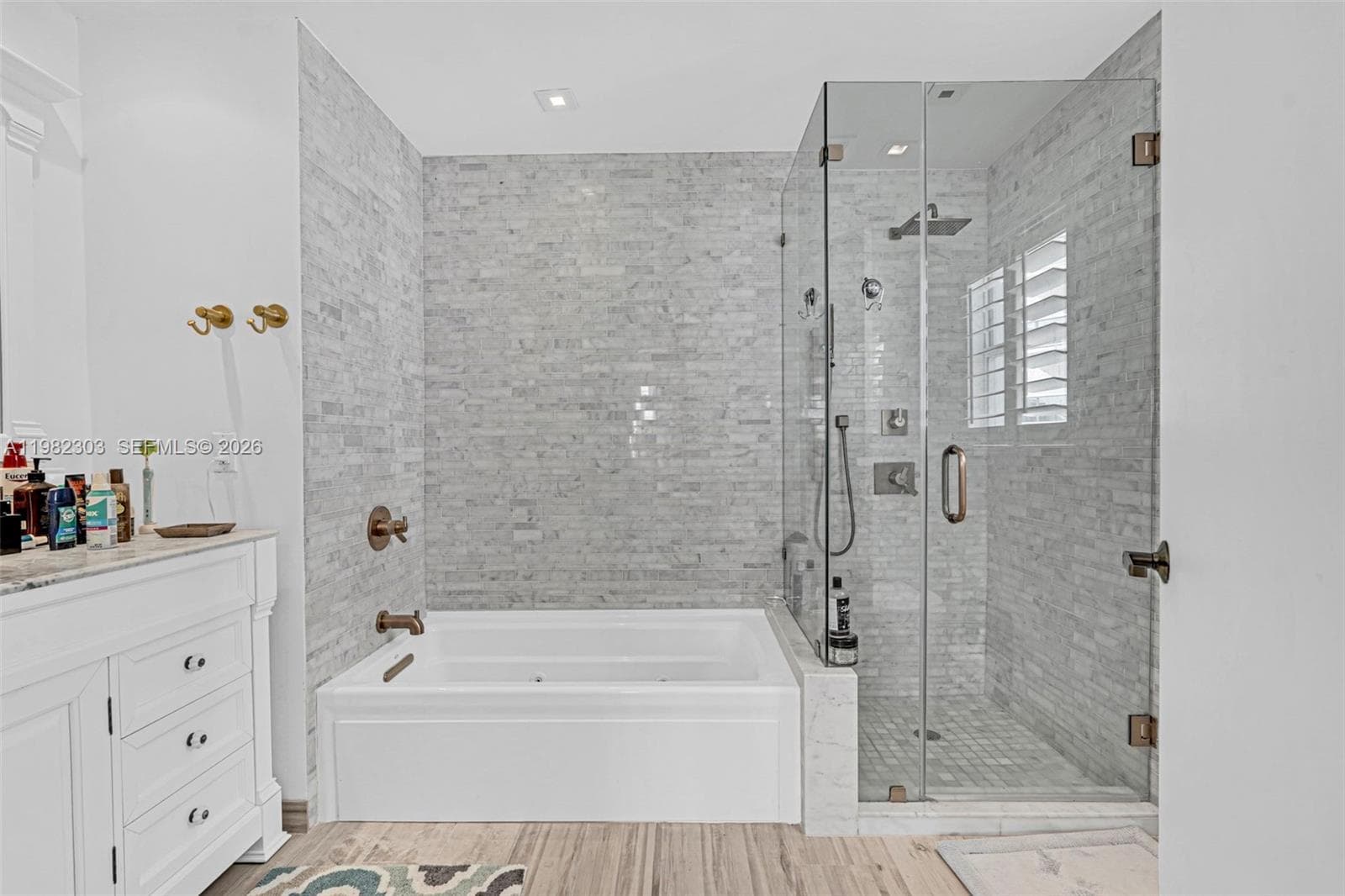 4925 Collins Ave # 4A, Miami Beach FL 33140 — 39