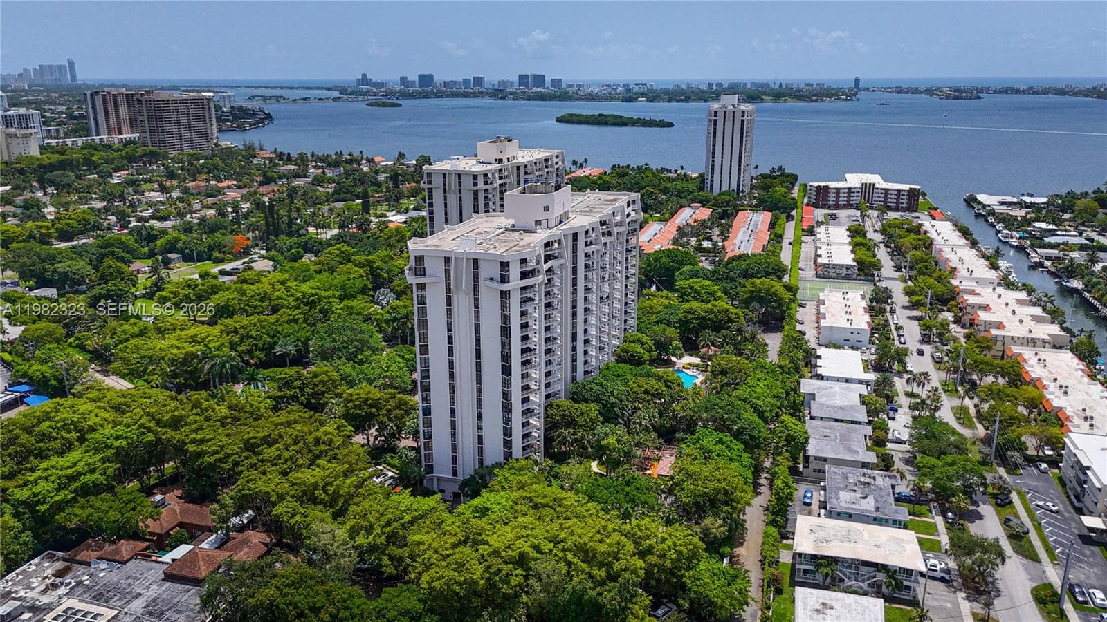 2000 Towerside Ter, Miami FL 33138 — 53