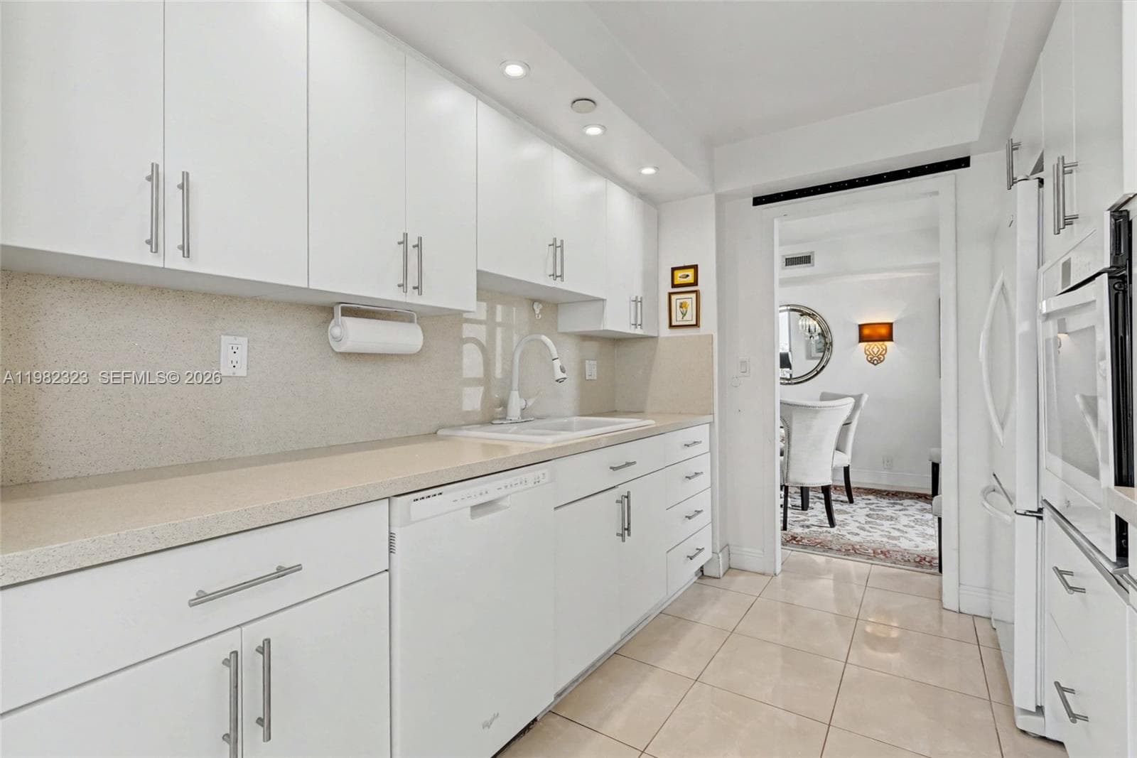 2000 Towerside Ter, Miami FL 33138 — 10