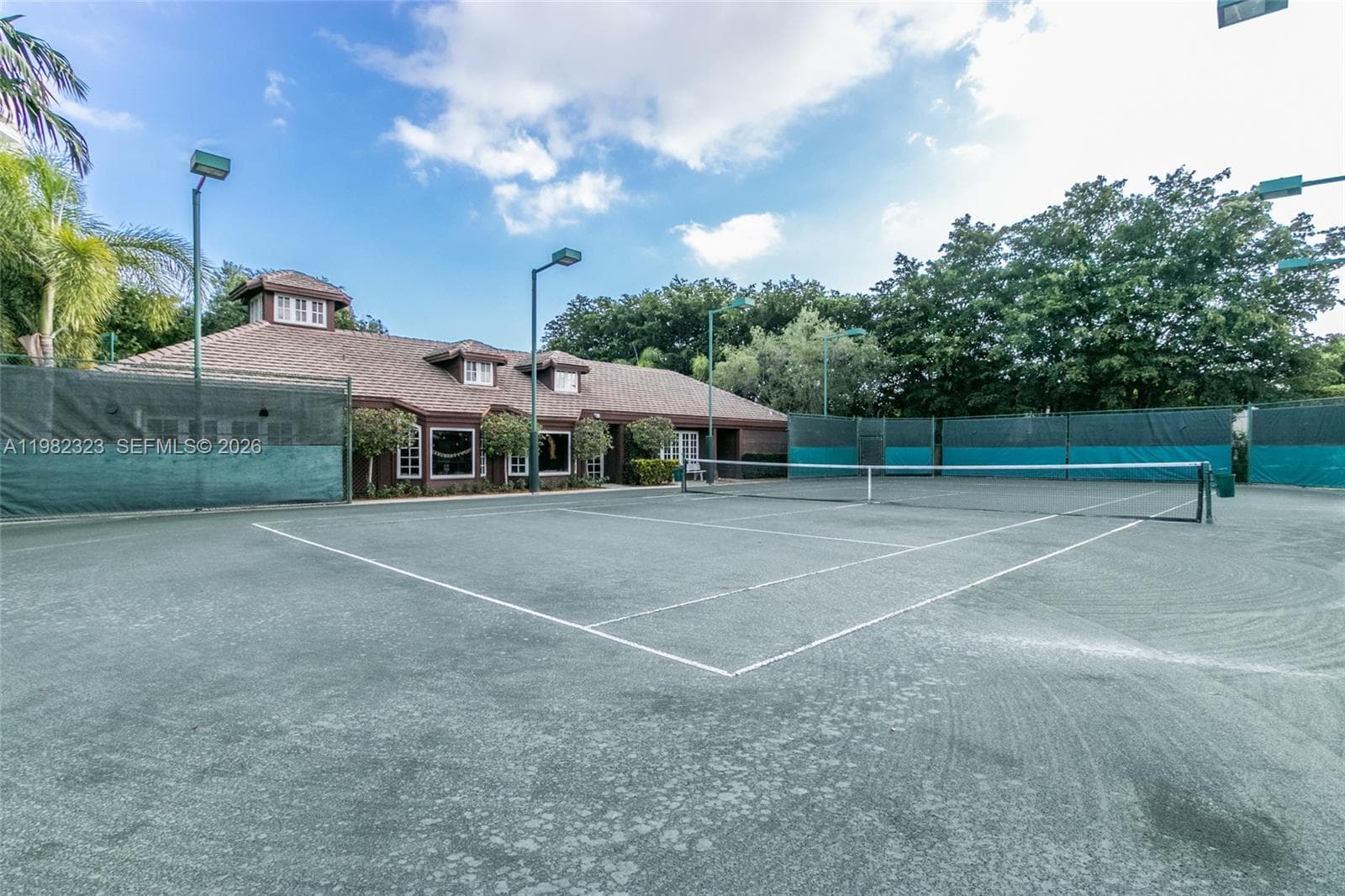 2000 Towerside Ter, Miami FL 33138 — 51
