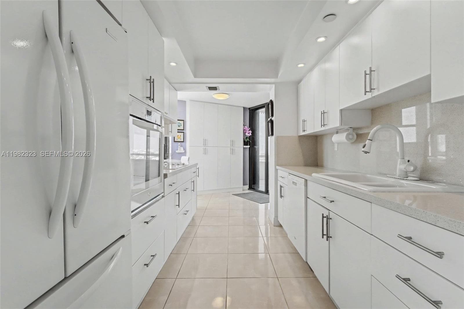 2000 Towerside Ter, Miami FL 33138 — 11