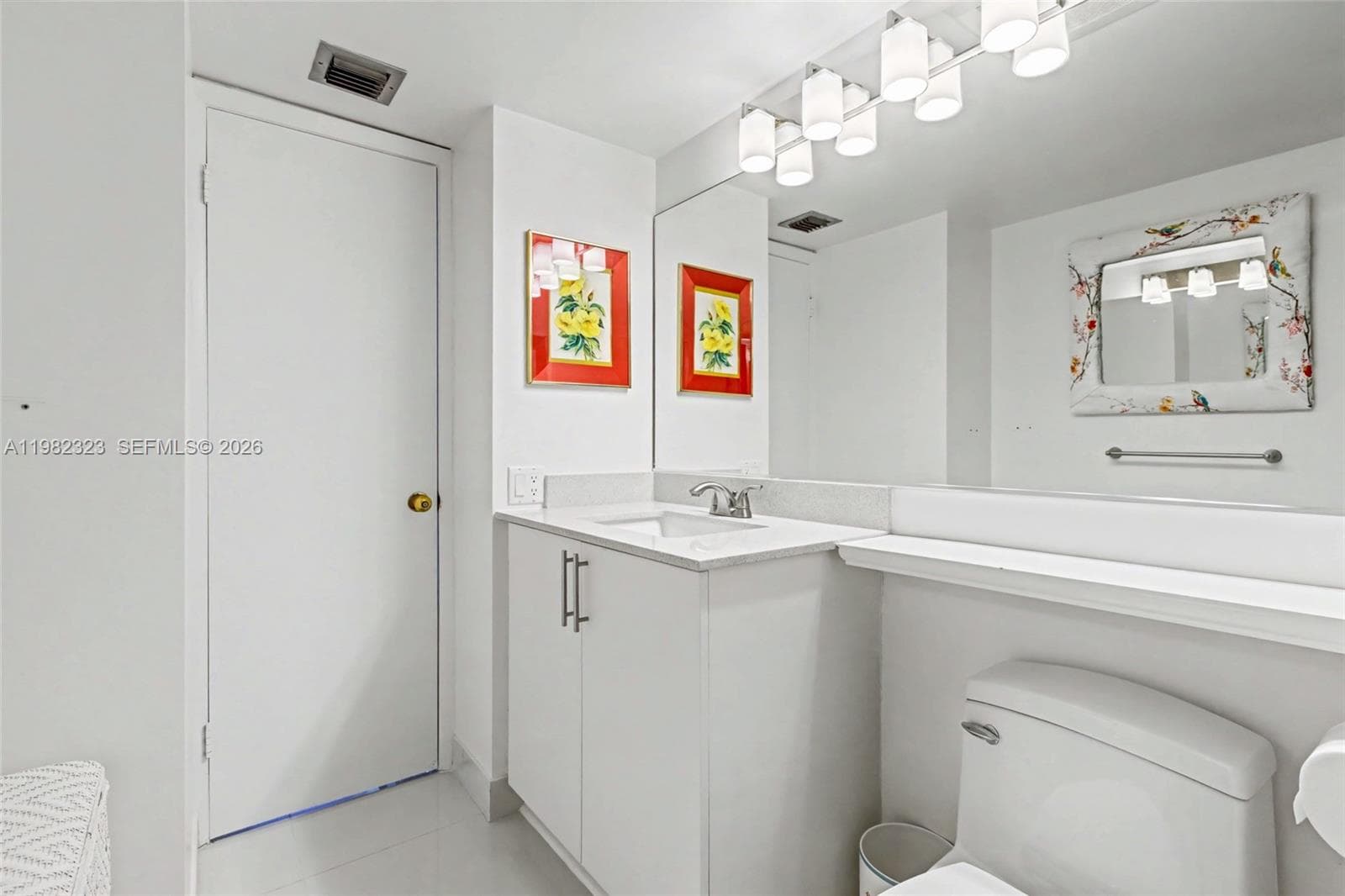 2000 Towerside Ter, Miami FL 33138 — 29