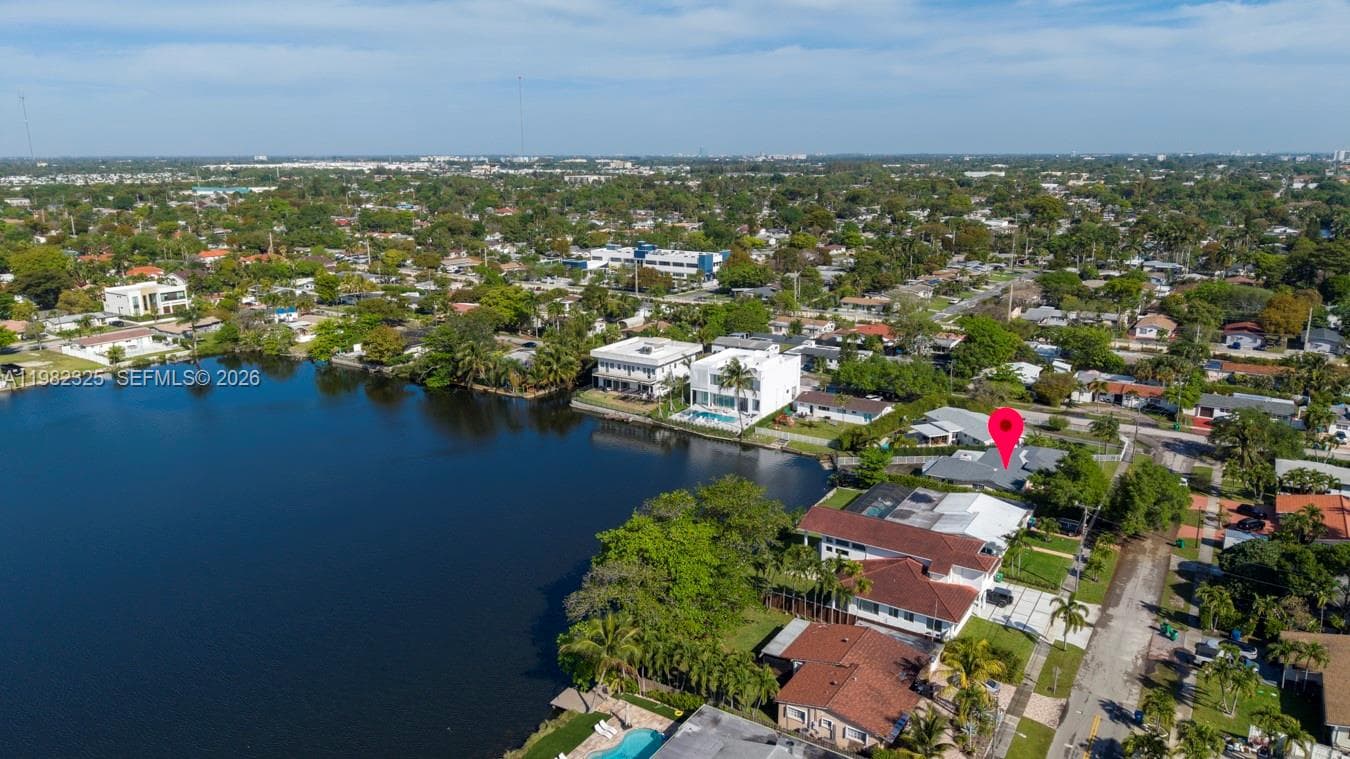 21330 NE 25th Ct, Miami FL 33180 — 8