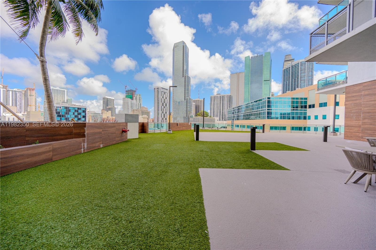 350 S MIAMI # 1709, Miami FL 33130 — 28