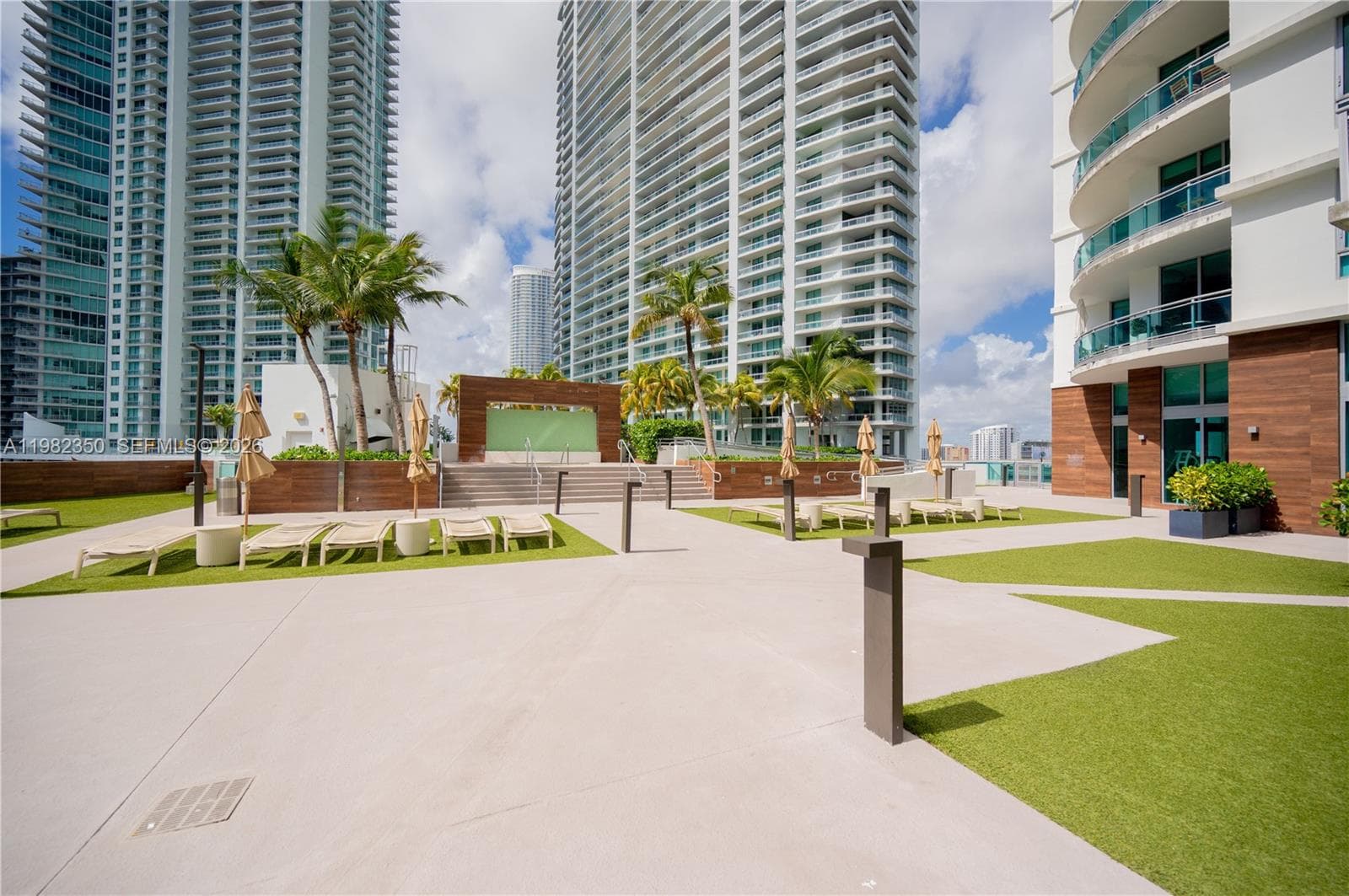350 S MIAMI # 1709, Miami FL 33130 — 19