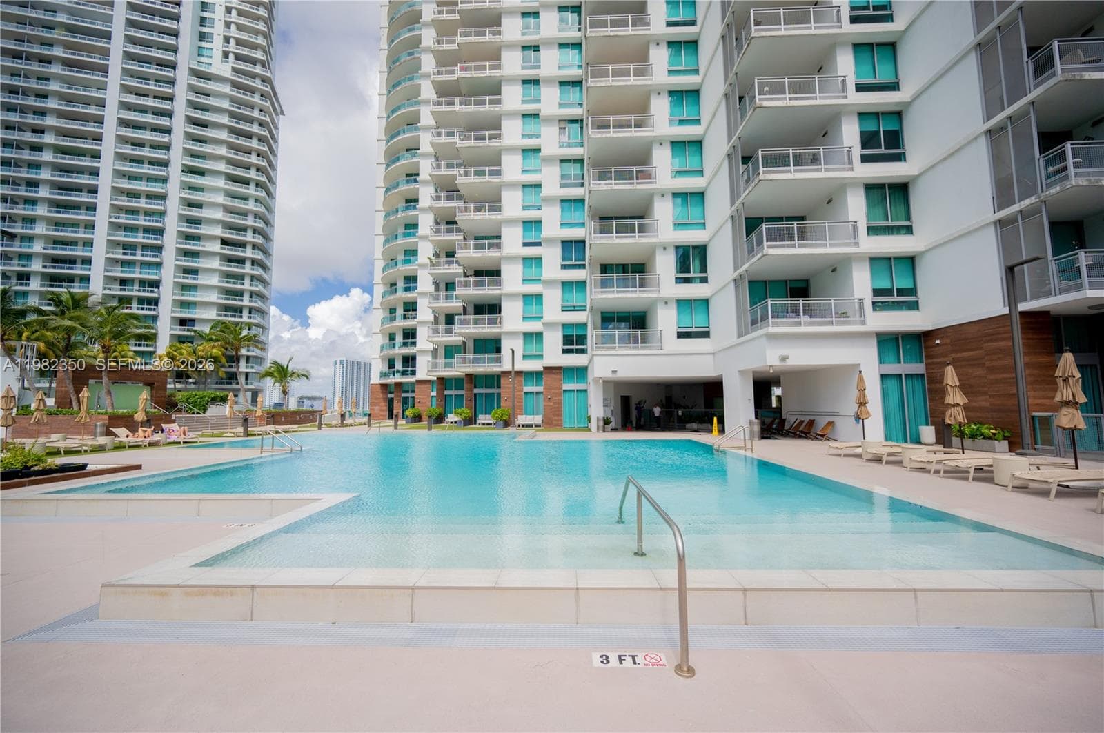 350 S MIAMI # 1709, Miami FL 33130 — 25
