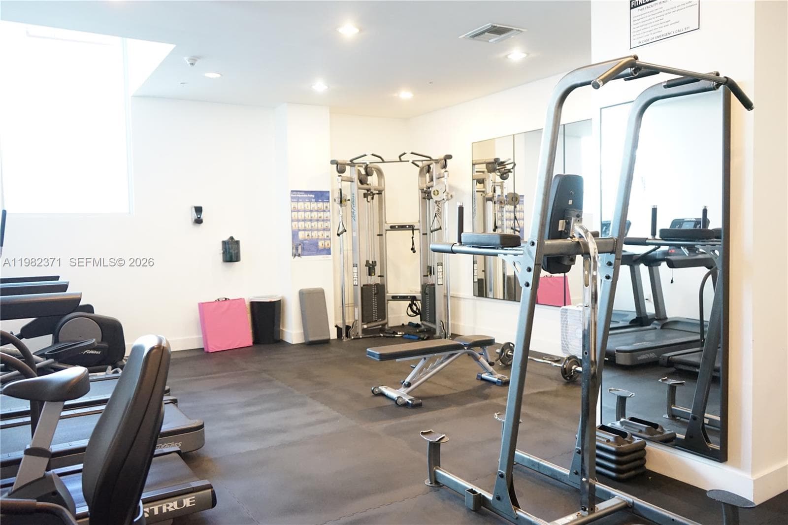 2200 NE 4th Ave # 503, Miami FL 33137 — 36